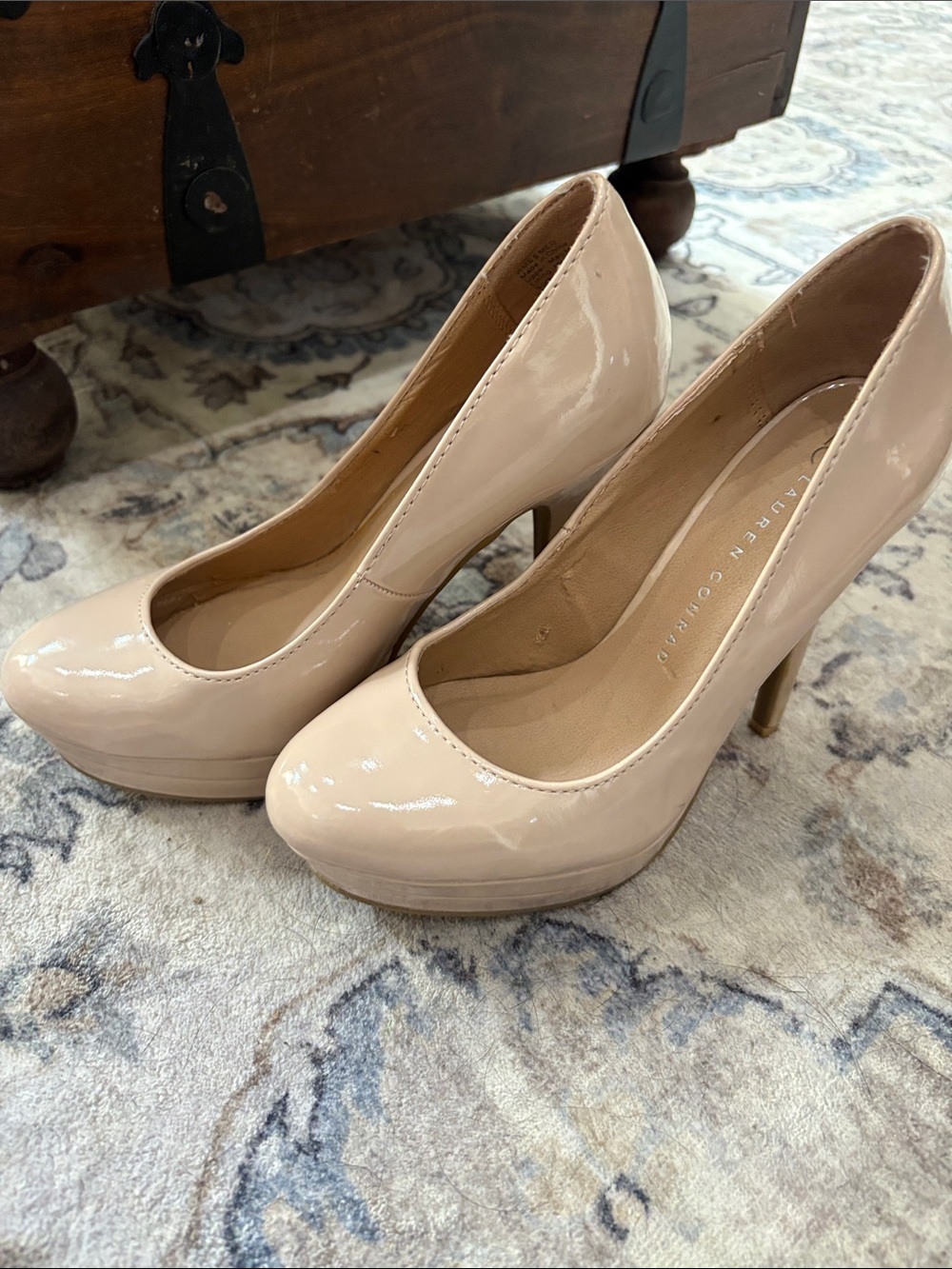 LC Lauren Conrad Beige Patent Platform Pumps